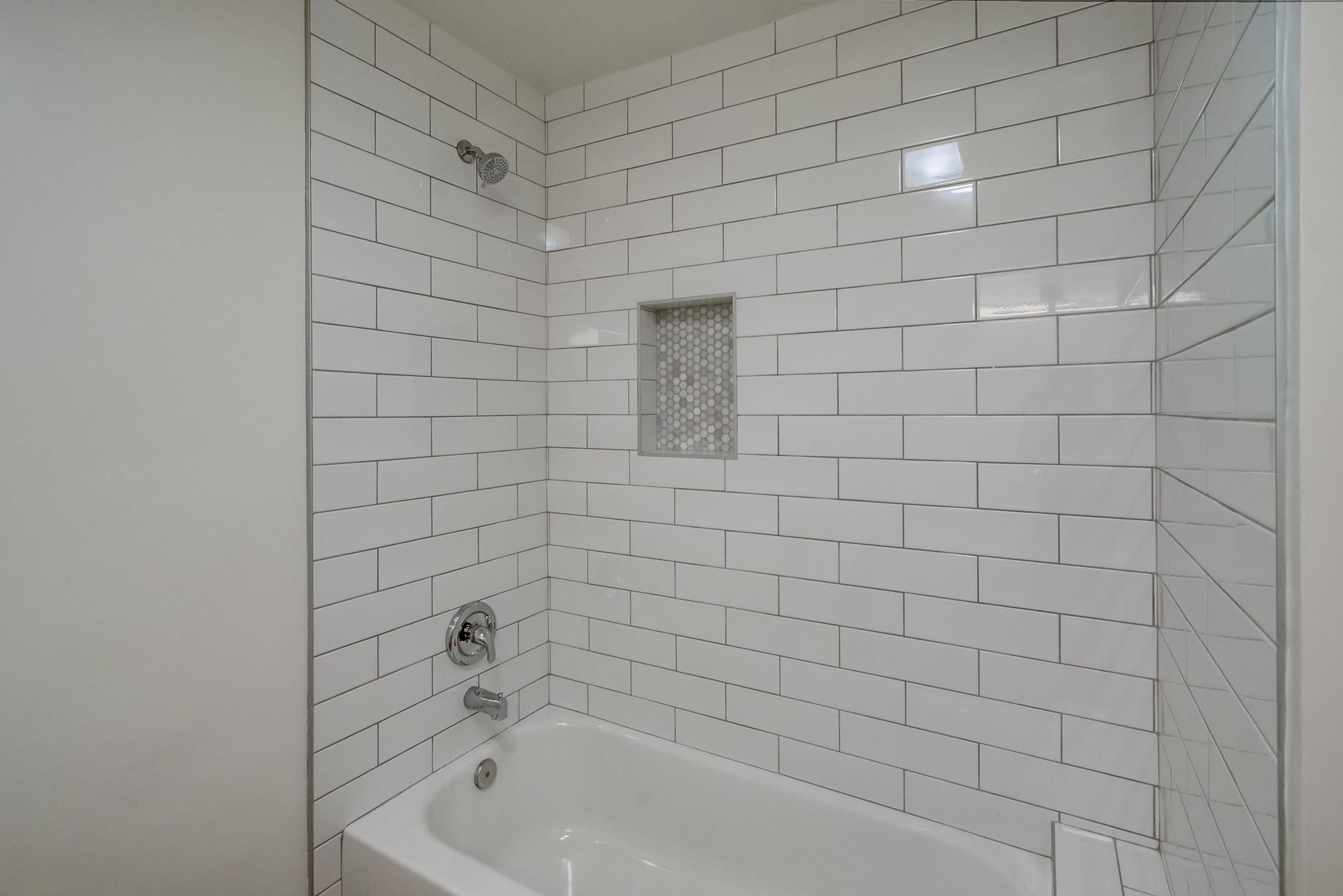 Virtual tour photo 17 of 43 for 4132 Division St