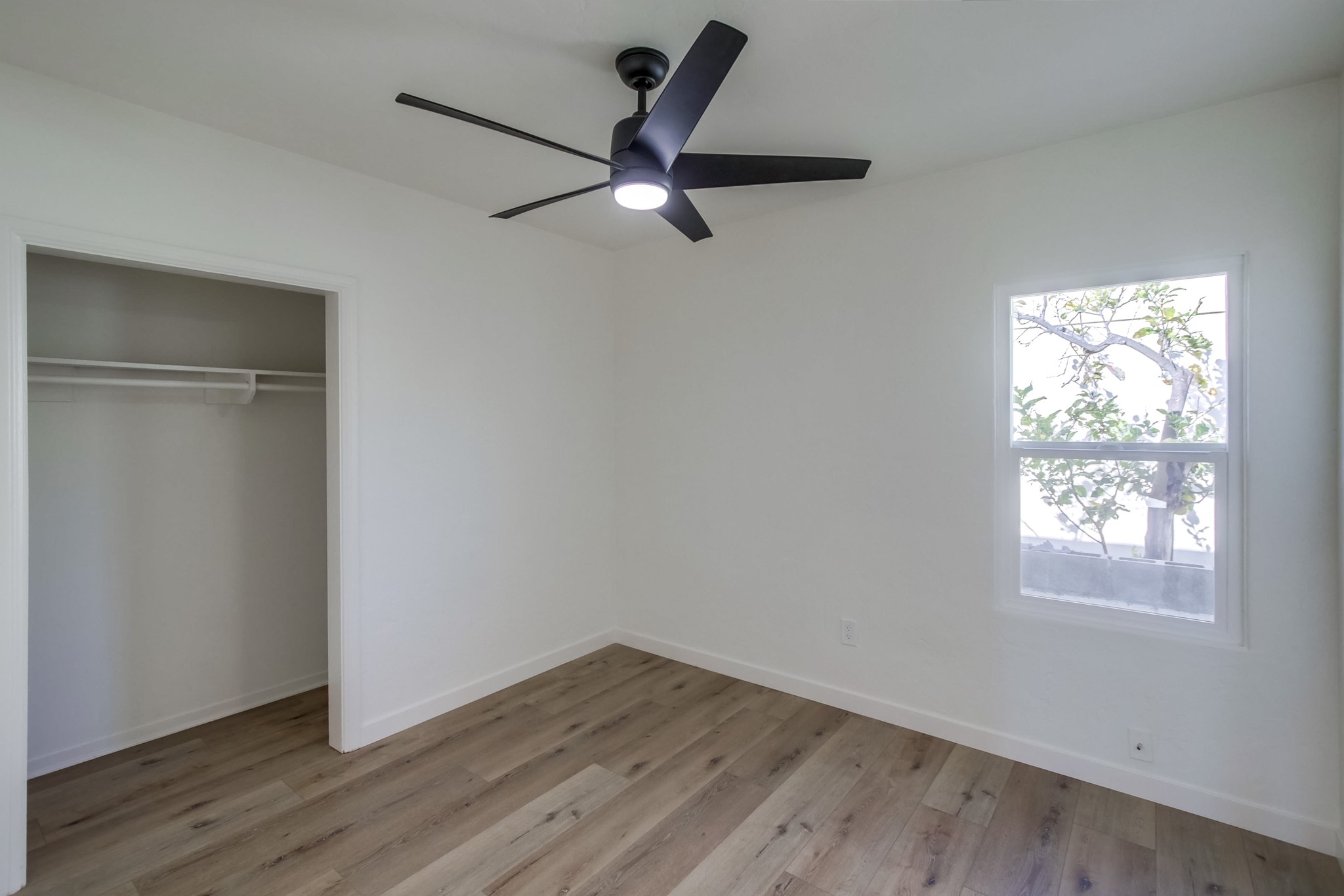 Virtual tour photo 24 of 43 for 4132 Division St