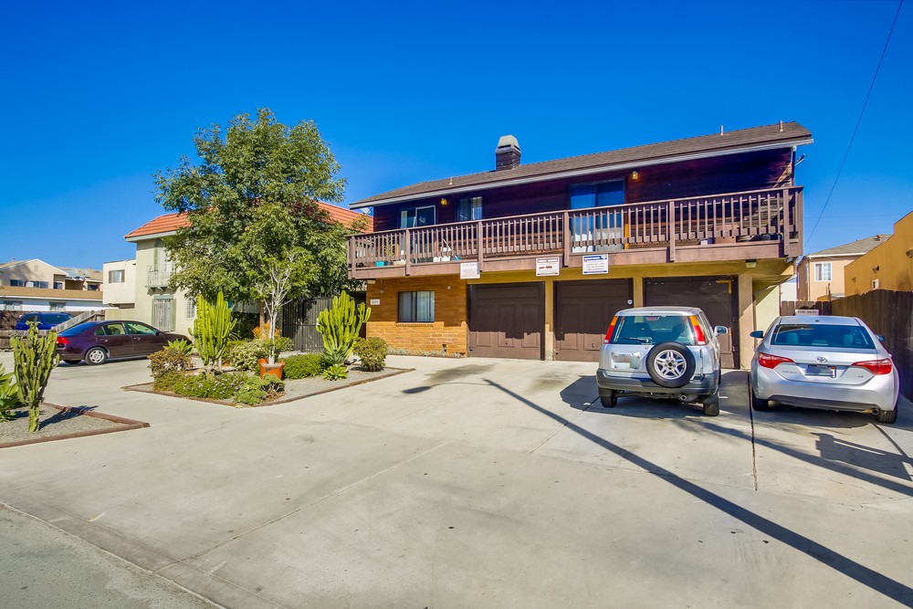 Virtual tour photo 4 of 32 for 4133 42nd St #3