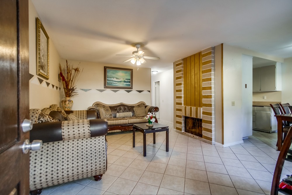 Virtual tour photo 10 of 32 for 4133 42nd St #3
