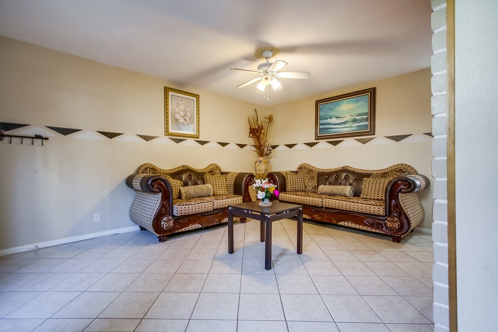 Virtual tour photo 14 of 32 for 4133 42nd St #3