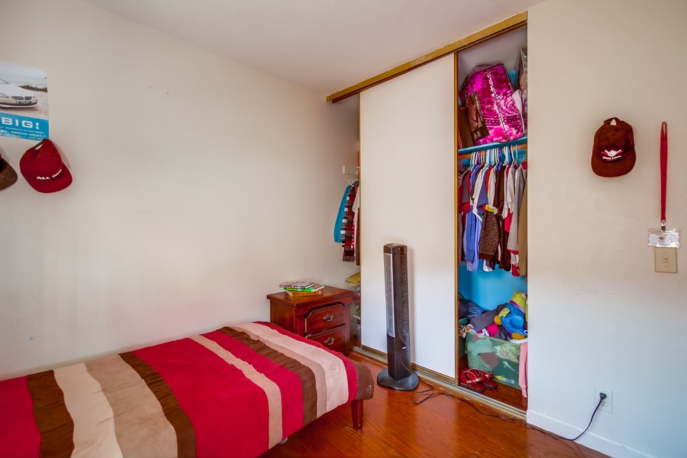 Virtual tour photo 30 of 32 for 4133 42nd St #3