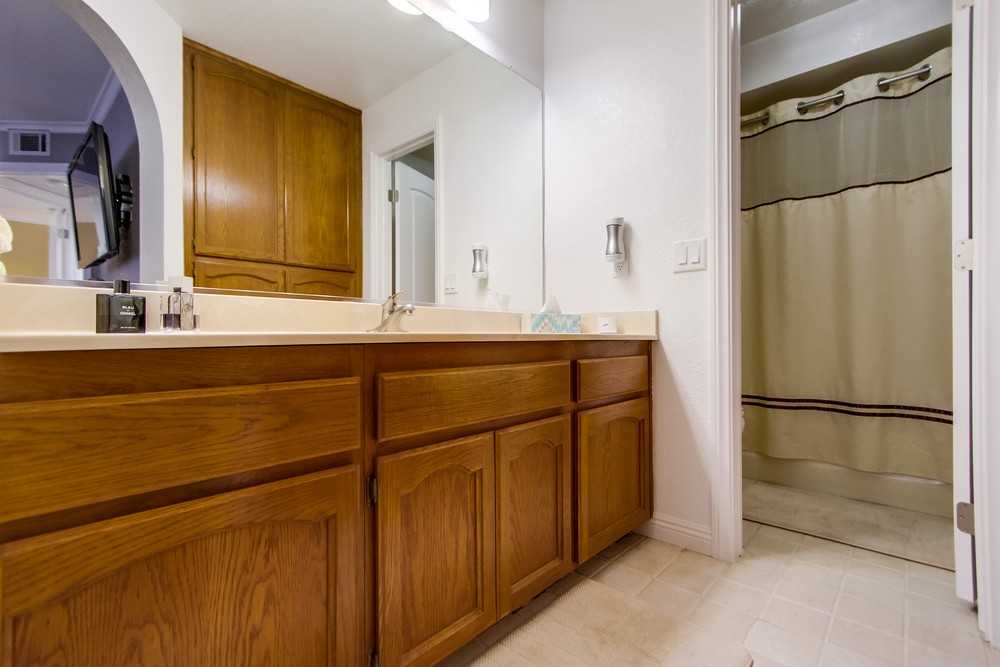 Virtual tour photo 36 of 54 for 4140 Hamilton St #3