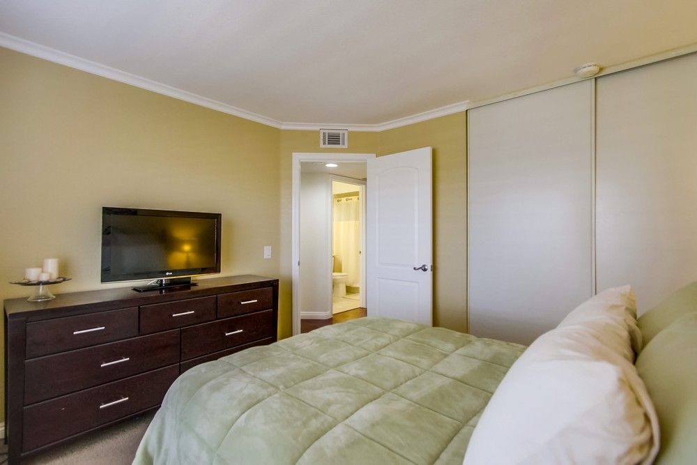 Virtual tour photo 43 of 54 for 4140 Hamilton St #3