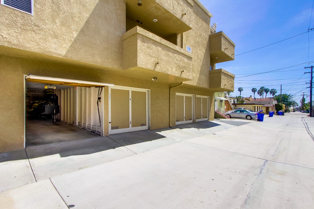 Virtual tour photo 52 of 54 for 4140 Hamilton St #3