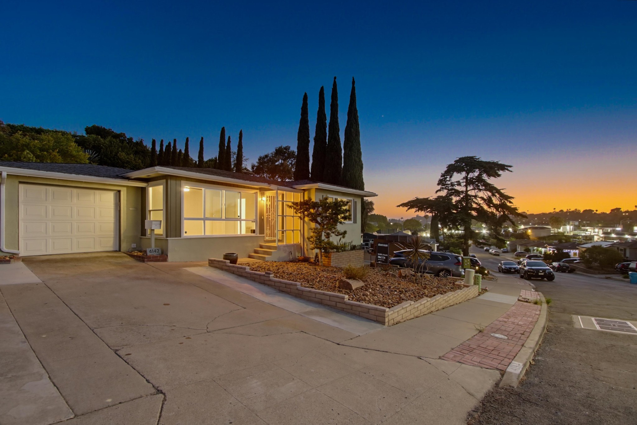Virtual tour photo 1 of 59 for 4142 Vista Grande Dr