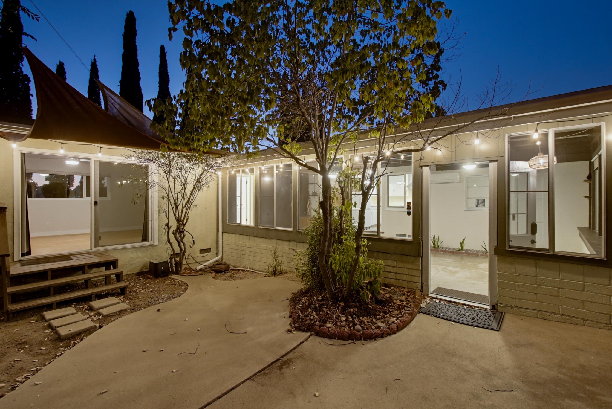 Virtual tour photo 8 of 59 for 4142 Vista Grande Dr