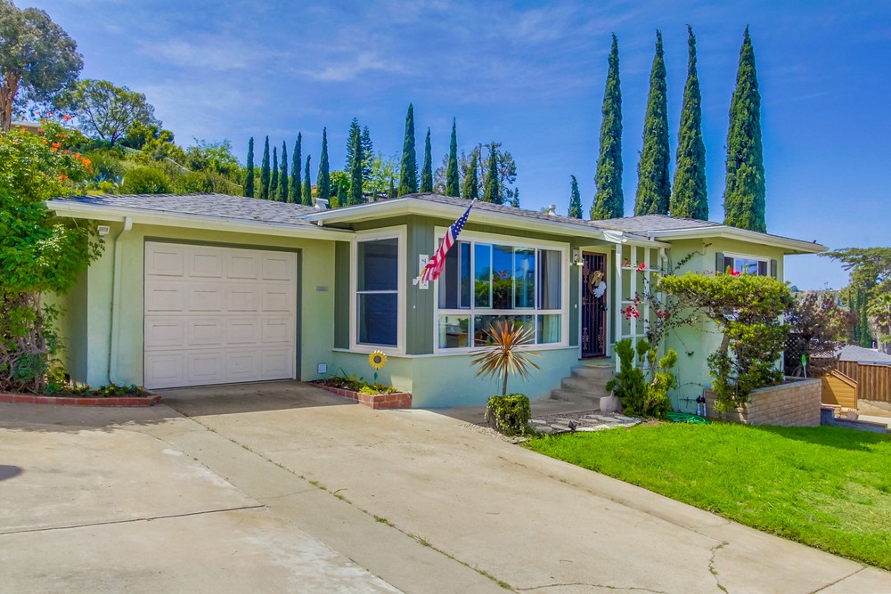 Virtual tour photo 6 of 38 for 4142 Vista Grande Dr