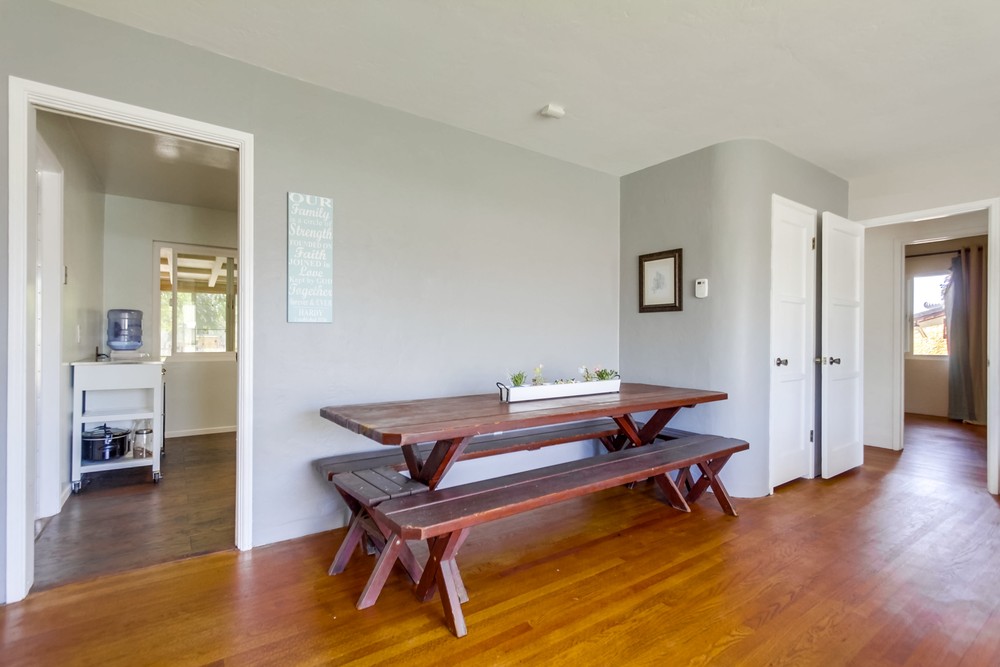 Virtual tour photo 10 of 38 for 4142 Vista Grande Dr