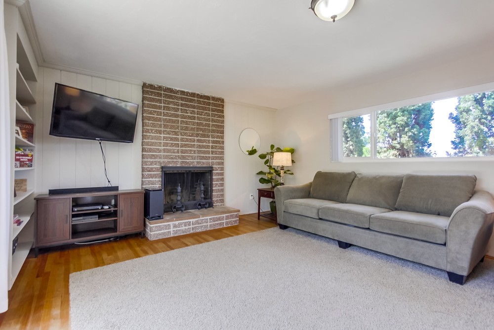 Virtual tour photo 12 of 38 for 4142 Vista Grande Dr