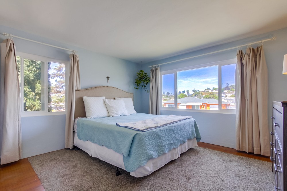Virtual tour photo 19 of 38 for 4142 Vista Grande Dr