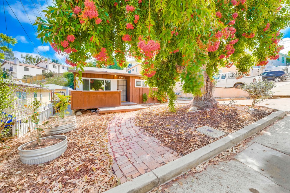 Virtual tour photo 1 of 30 for 4143 Banning St