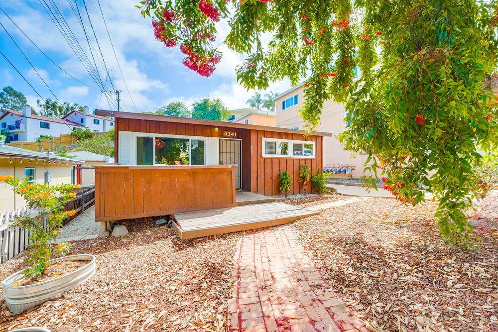 Virtual tour photo 3 of 30 for 4143 Banning St