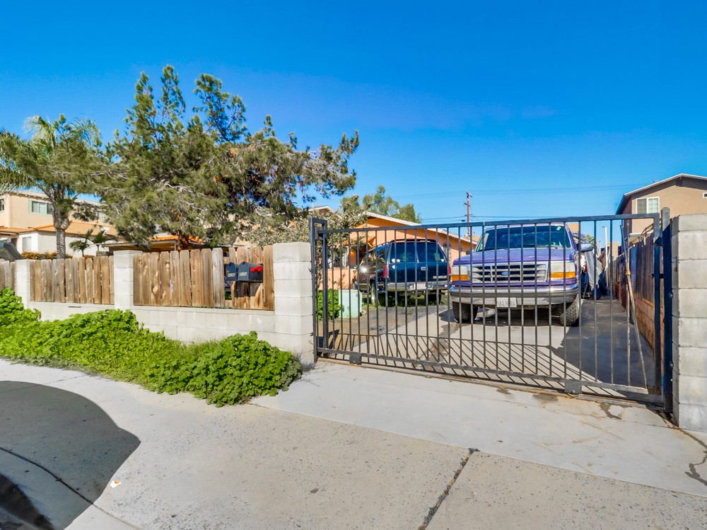 Virtual tour photo 3 of 50 for 4144 Delta St #46