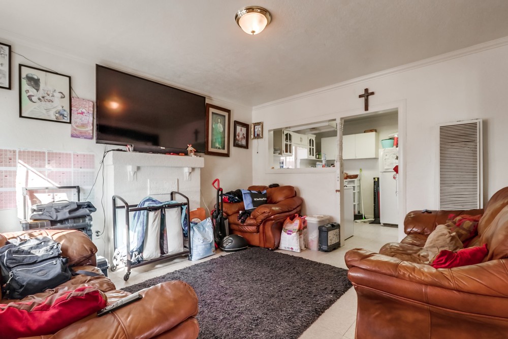 Virtual tour photo 10 of 50 for 4144 Delta St #46