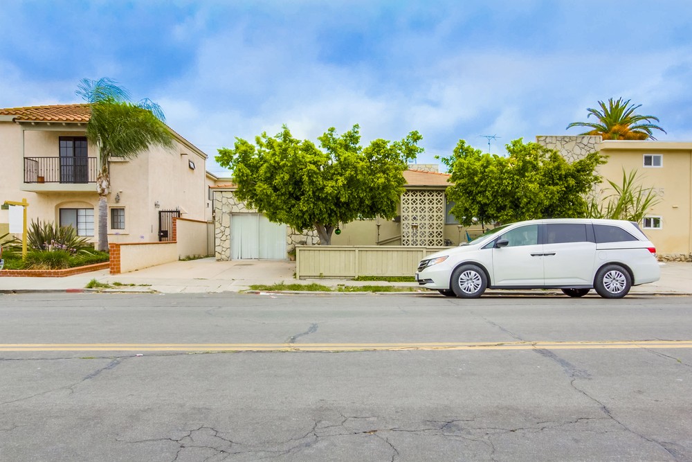 Virtual tour photo 1 of 21 for 4147 Idaho St