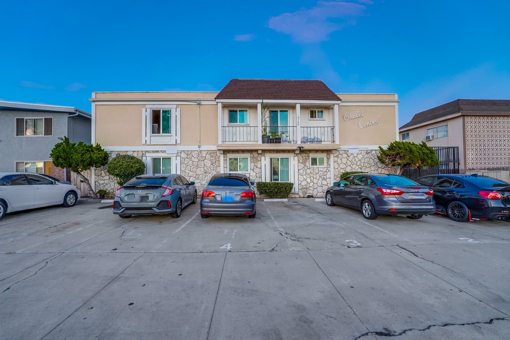 Virtual tour photo 1 of 68 for 4149 Central Ave
