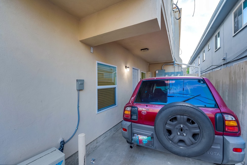 Virtual tour photo 6 of 68 for 4149 Central Ave