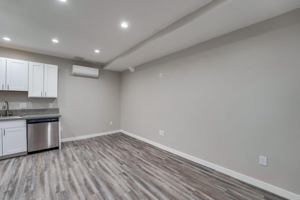 Virtual tour photo 10 of 68 for 4149 Central Ave