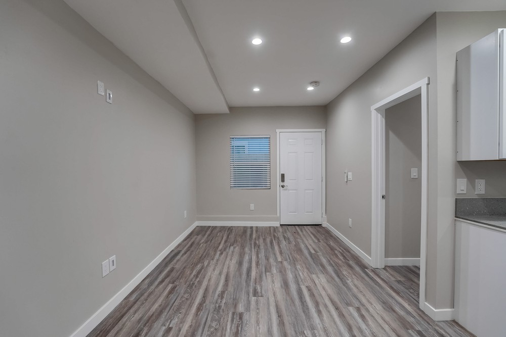 Virtual tour photo 12 of 68 for 4149 Central Ave