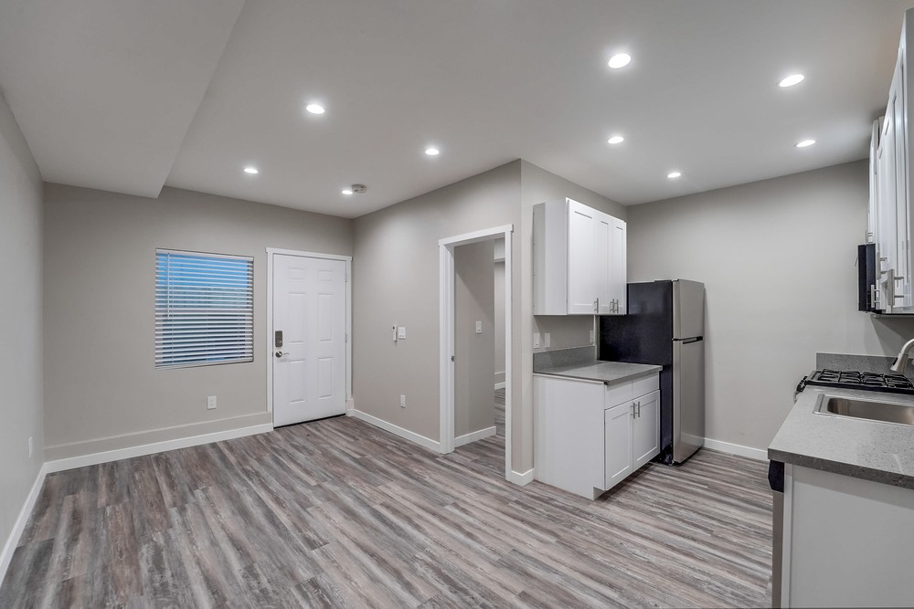 Virtual tour photo 13 of 68 for 4149 Central Ave