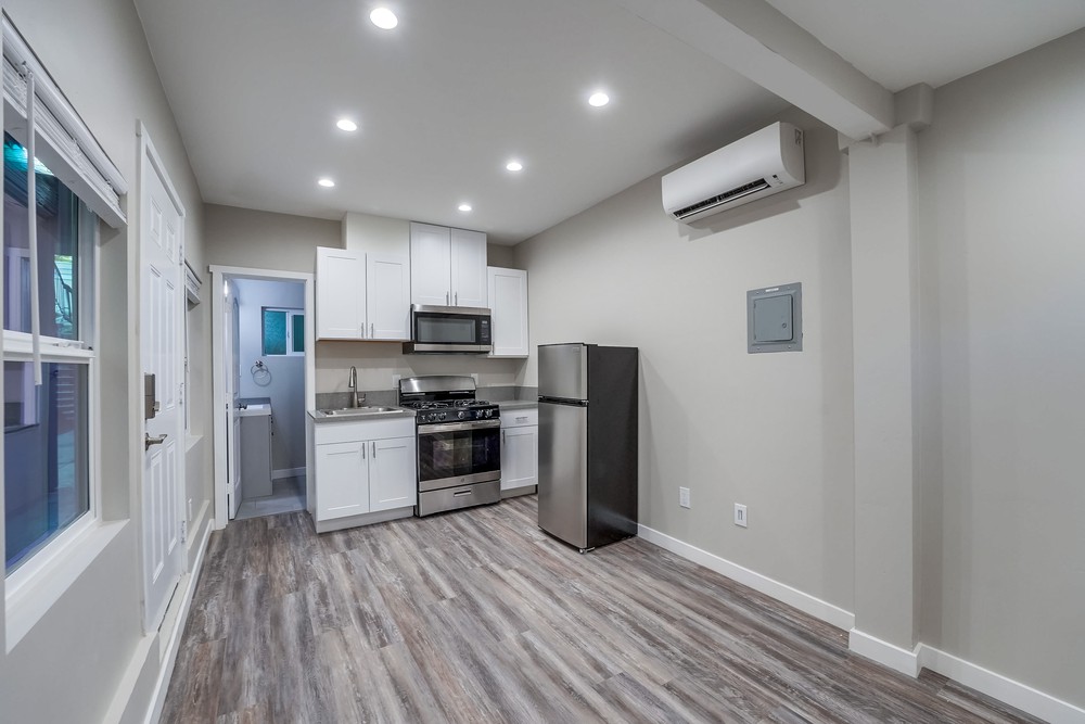 Virtual tour photo 29 of 68 for 4149 Central Ave