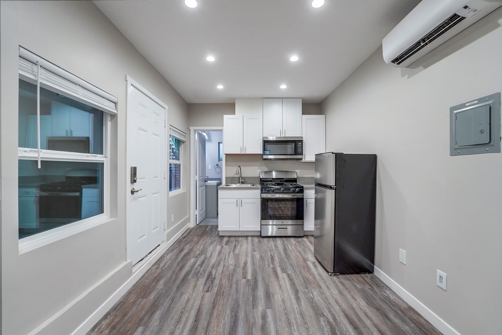 Virtual tour photo 30 of 68 for 4149 Central Ave