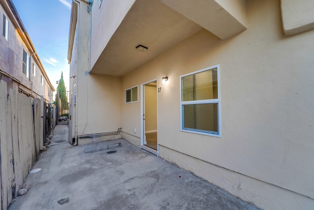 Virtual tour photo 42 of 68 for 4149 Central Ave