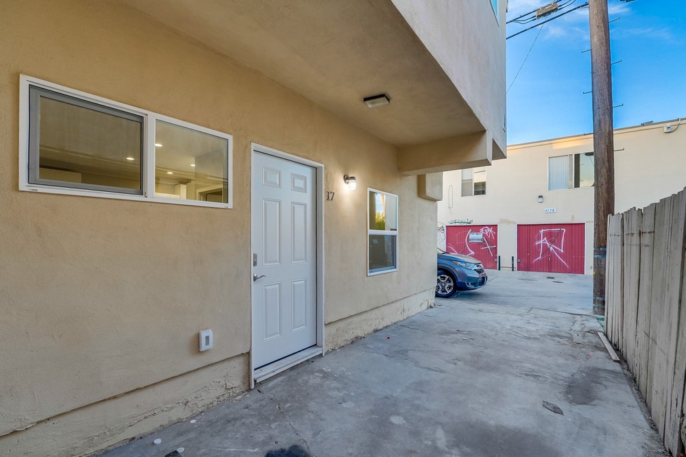 Virtual tour photo 43 of 68 for 4149 Central Ave