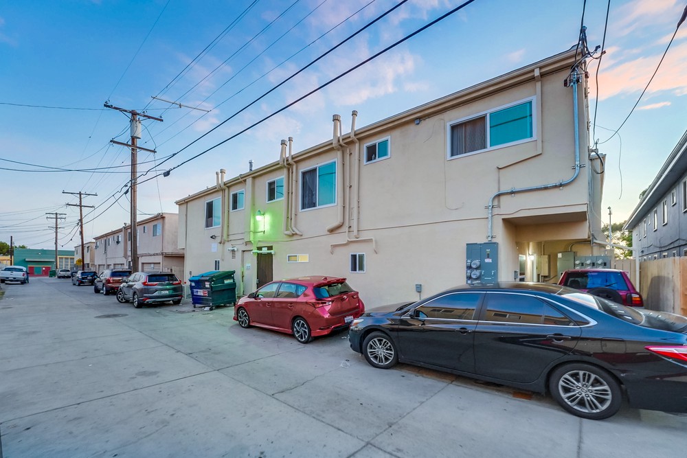 Virtual tour photo 65 of 68 for 4149 Central Ave