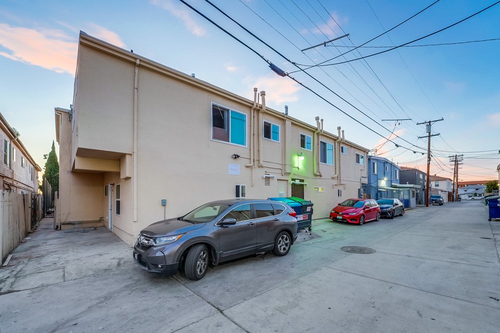 Virtual tour photo 66 of 68 for 4149 Central Ave