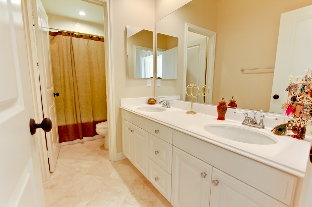 Virtual tour photo 39 of 76 for 415 Evening View Drive