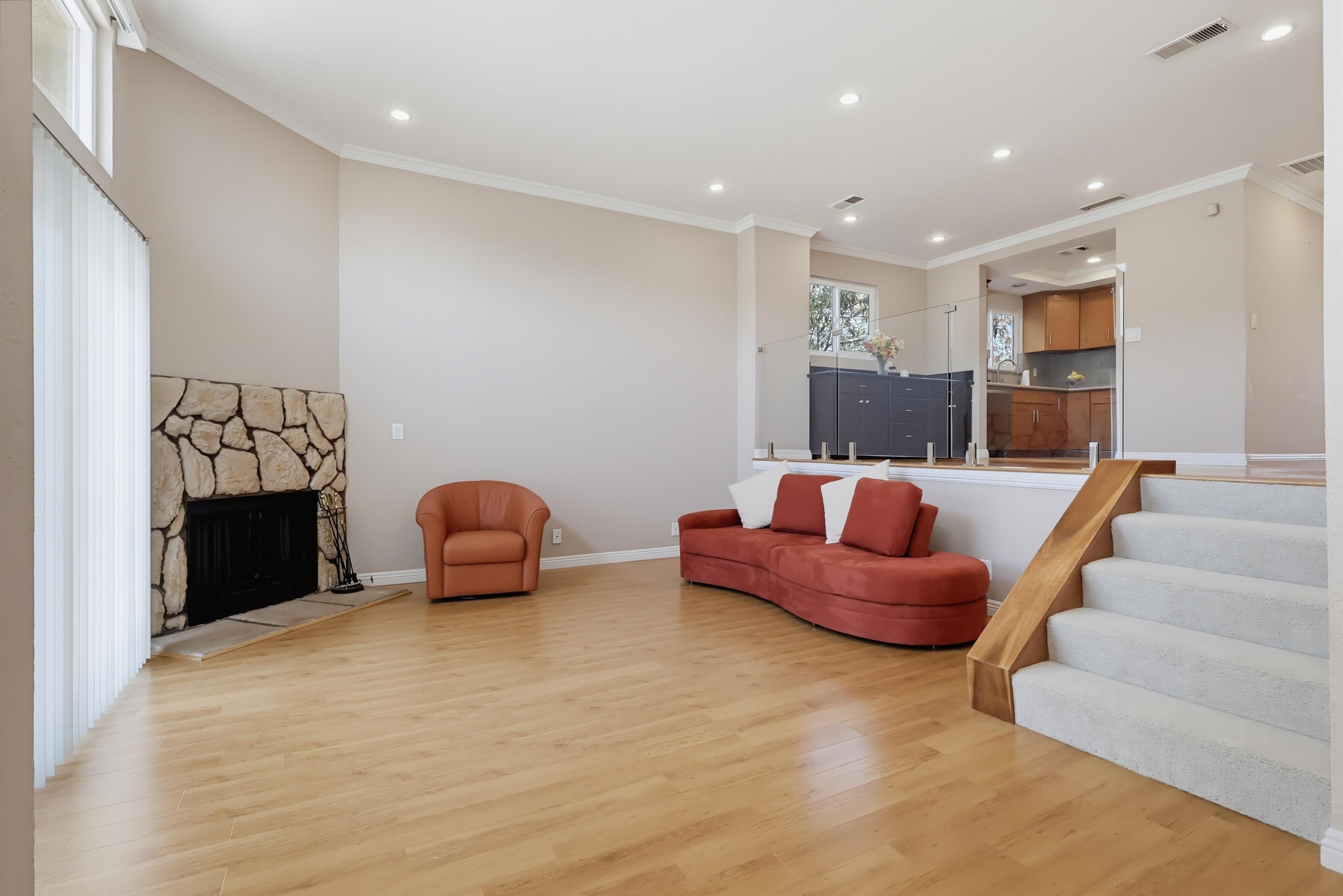 Virtual tour photo 13 of 73 for 415 S Sefton Ave Apt G