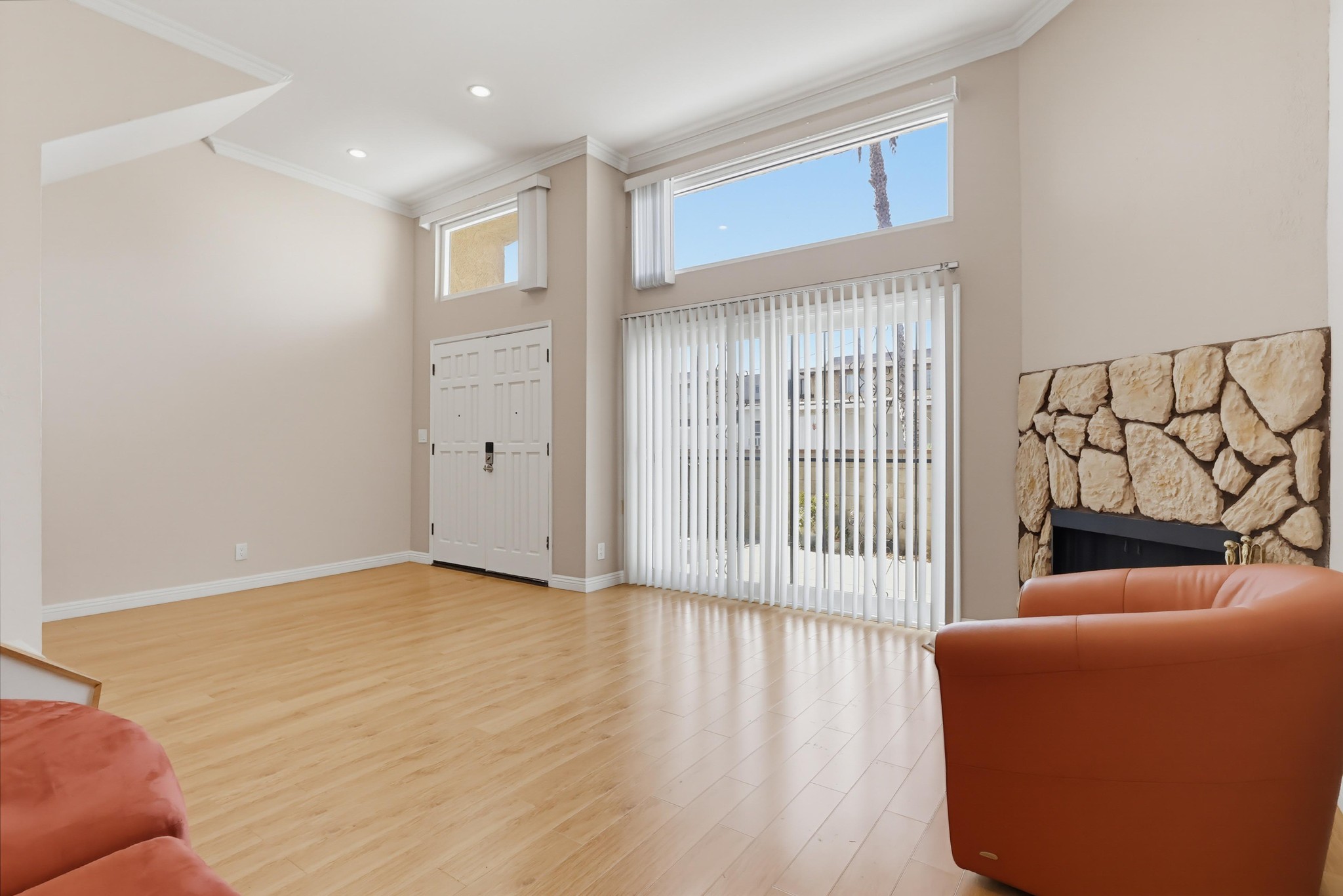 Virtual tour photo 18 of 73 for 415 S Sefton Ave Apt G