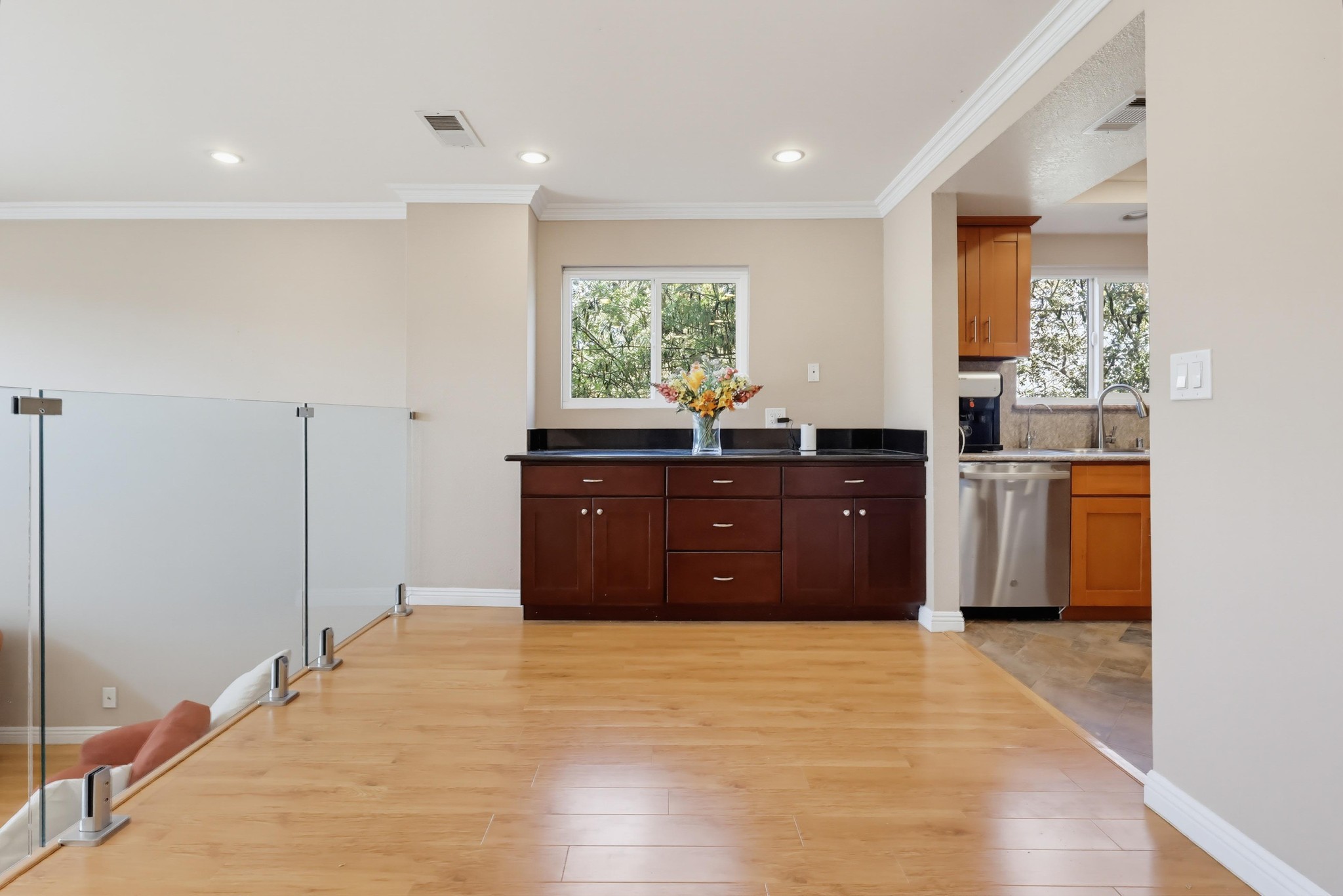 Virtual tour photo 22 of 73 for 415 S Sefton Ave Apt G