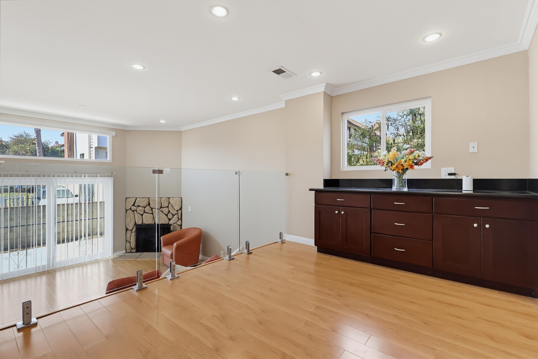Virtual tour photo 23 of 73 for 415 S Sefton Ave Apt G