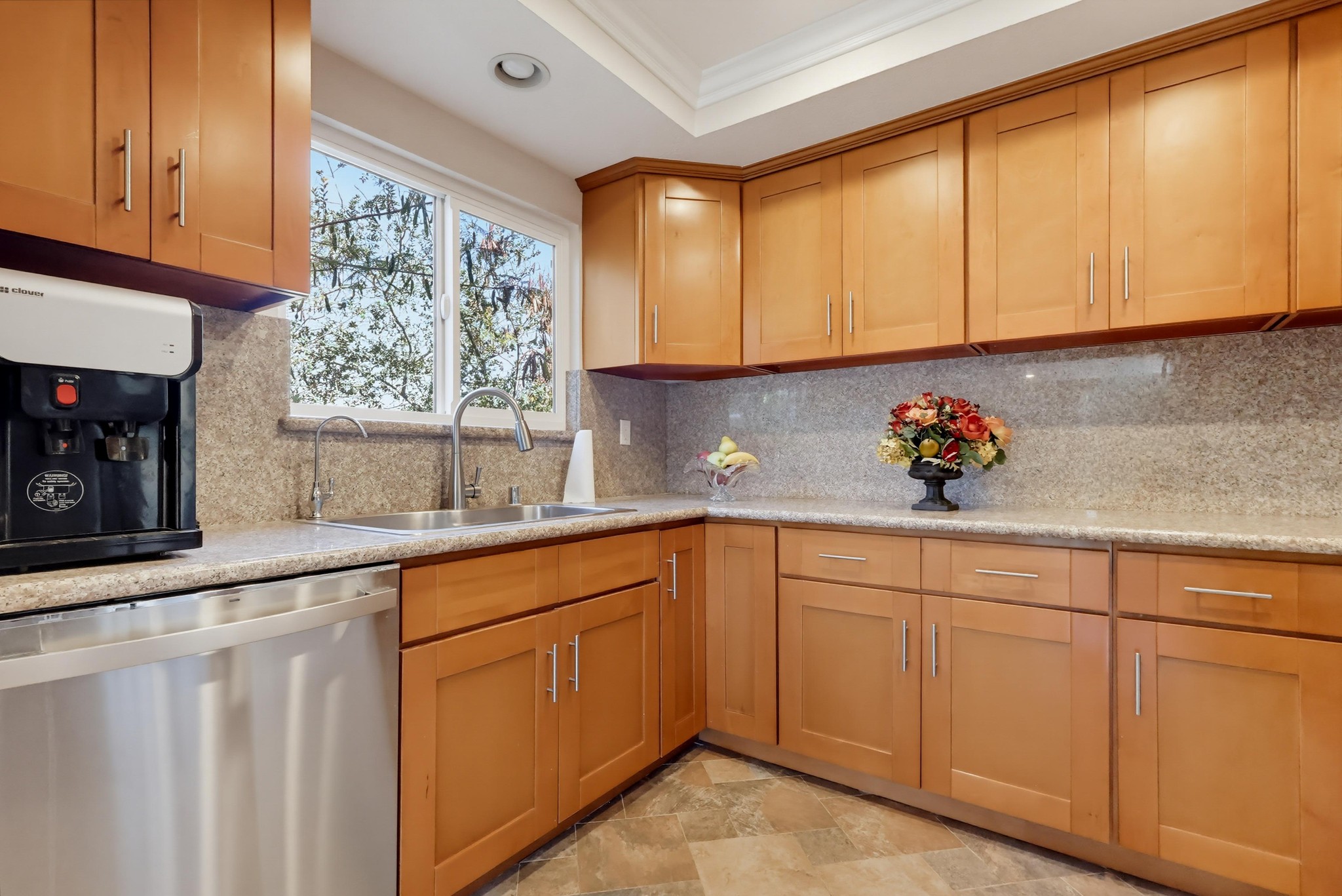 Virtual tour photo 28 of 73 for 415 S Sefton Ave Apt G