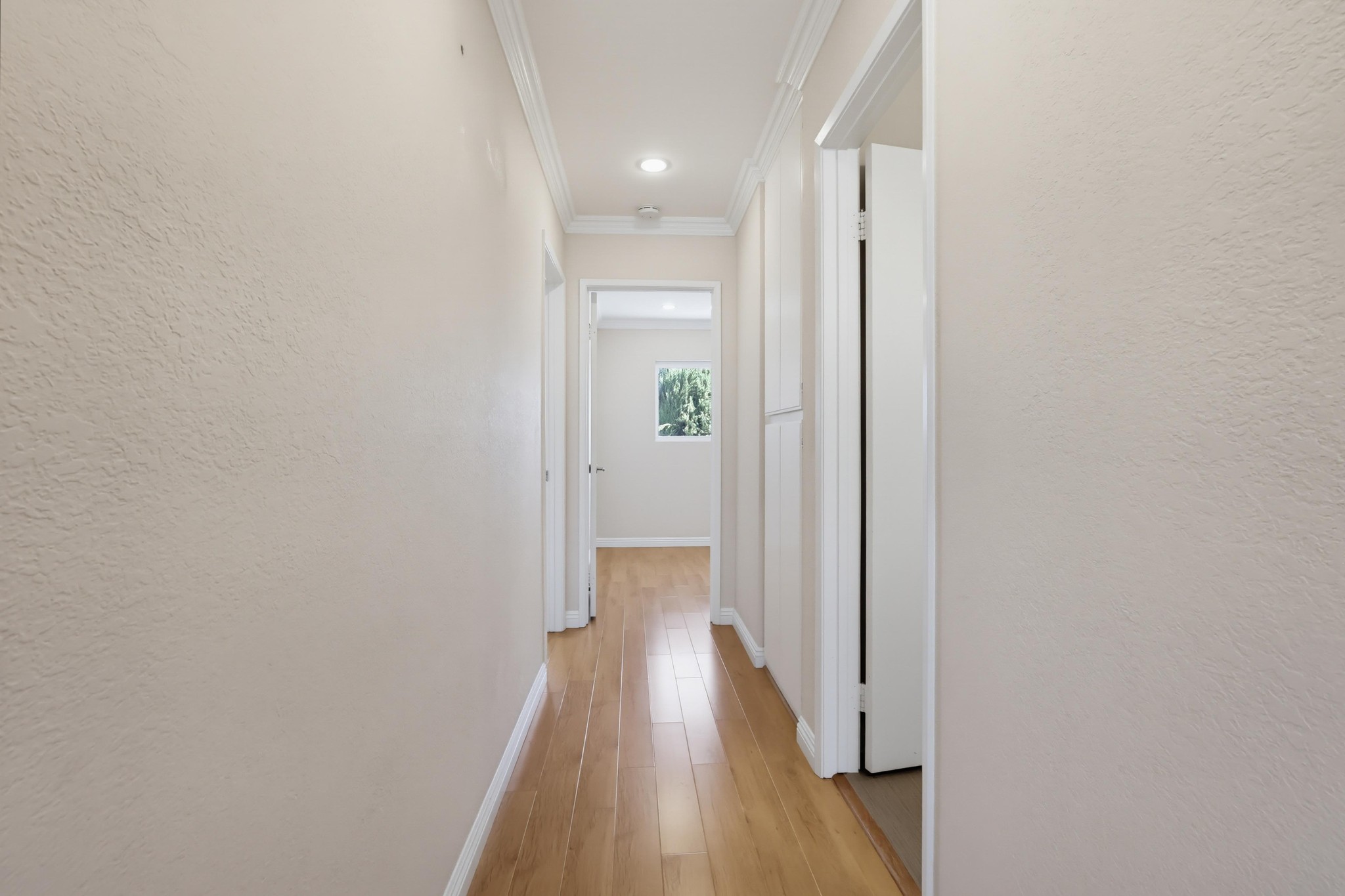Virtual tour photo 32 of 73 for 415 S Sefton Ave Apt G
