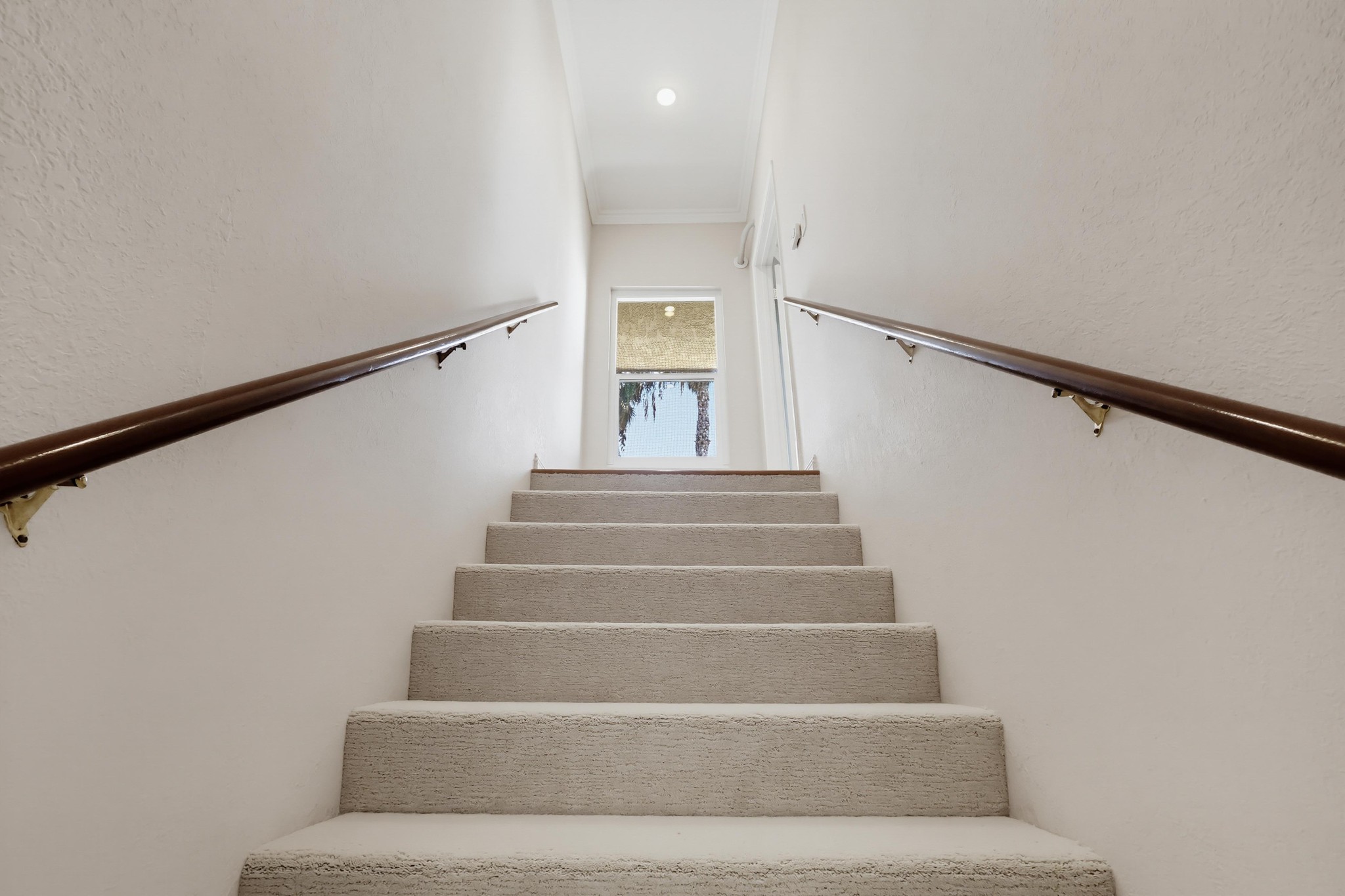 Virtual tour photo 47 of 73 for 415 S Sefton Ave Apt G