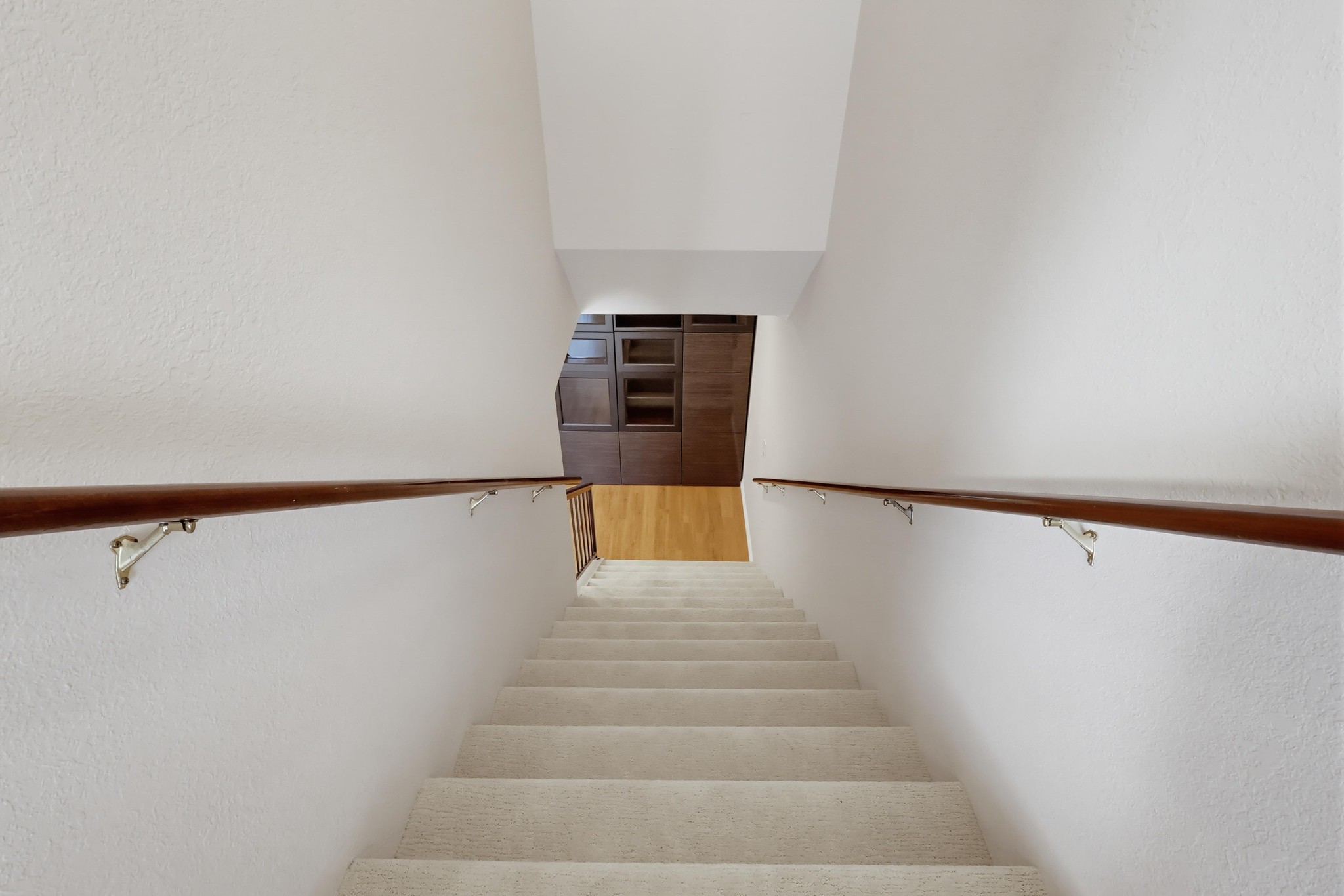 Virtual tour photo 48 of 73 for 415 S Sefton Ave Apt G