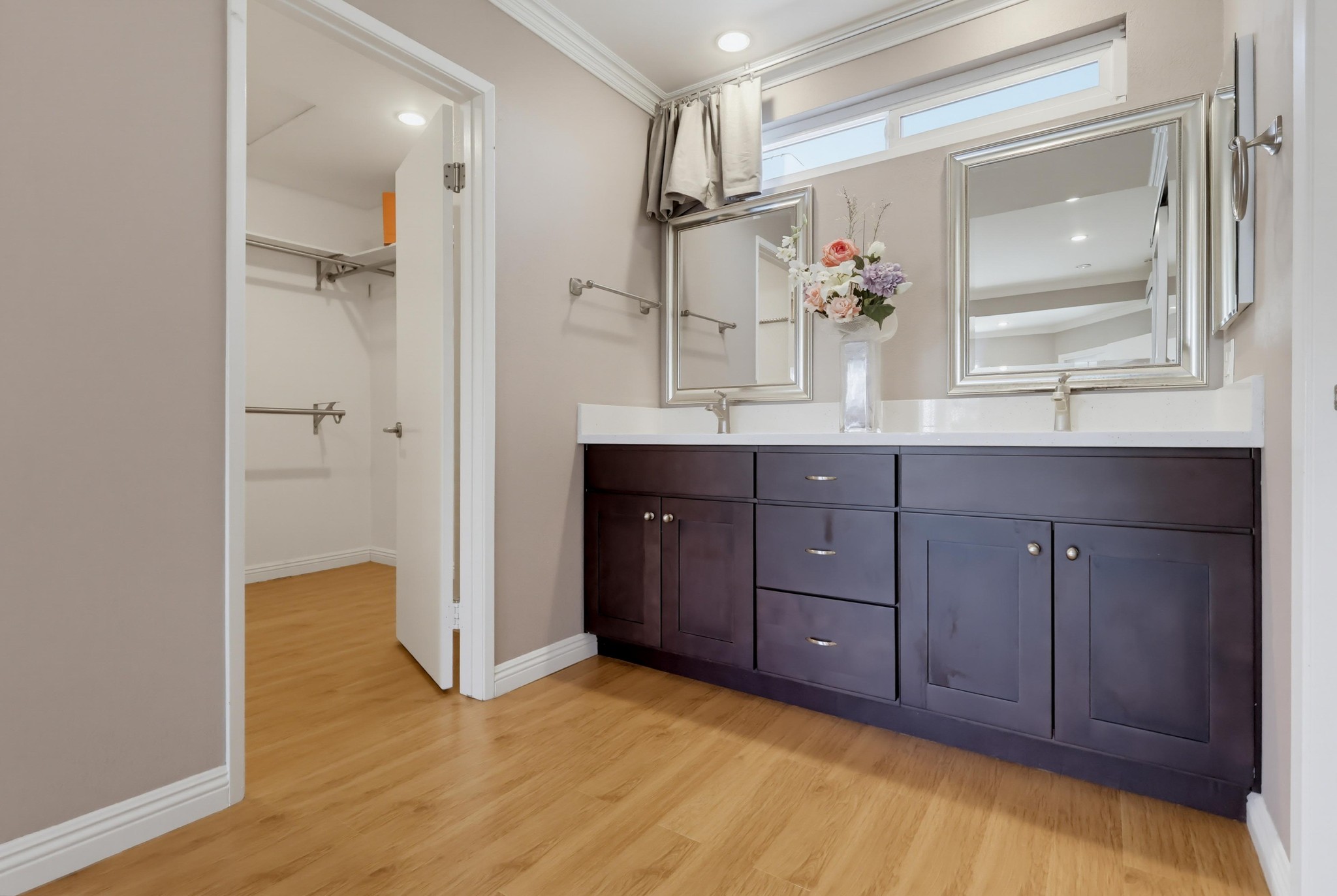 Virtual tour photo 56 of 73 for 415 S Sefton Ave Apt G