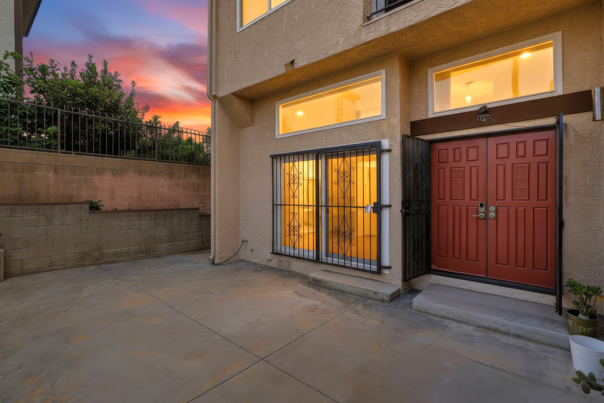 Virtual tour photo 73 of 73 for 415 S Sefton Ave Apt G