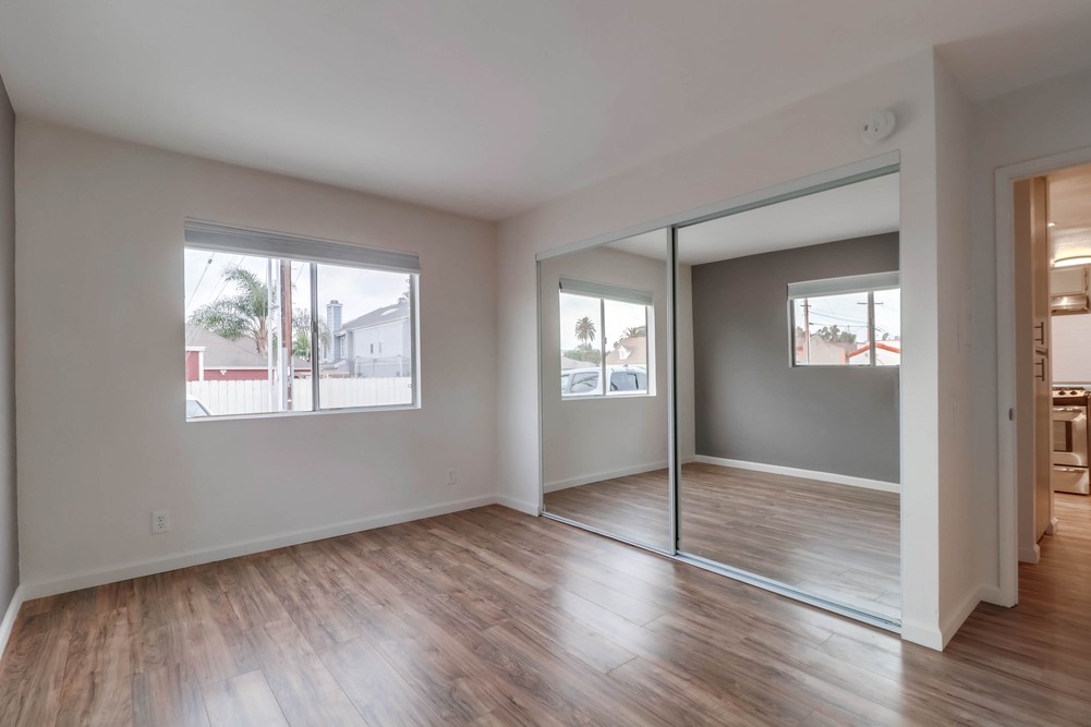 Virtual tour photo 22 of 25 for 4150 Lamont St