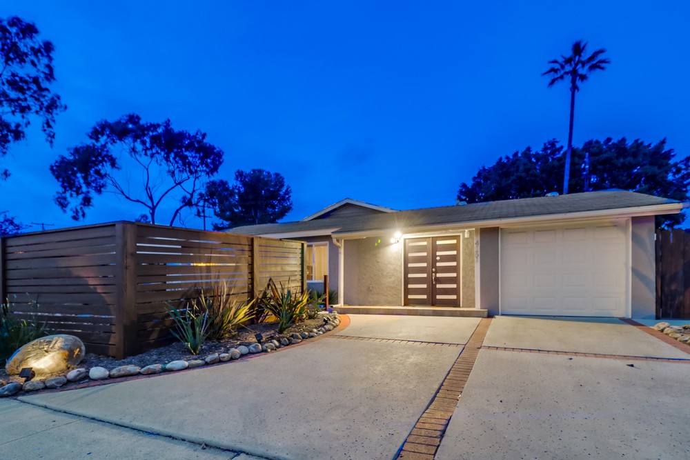 Virtual tour photo 1 of 95 for 4151 Clairemont Dr