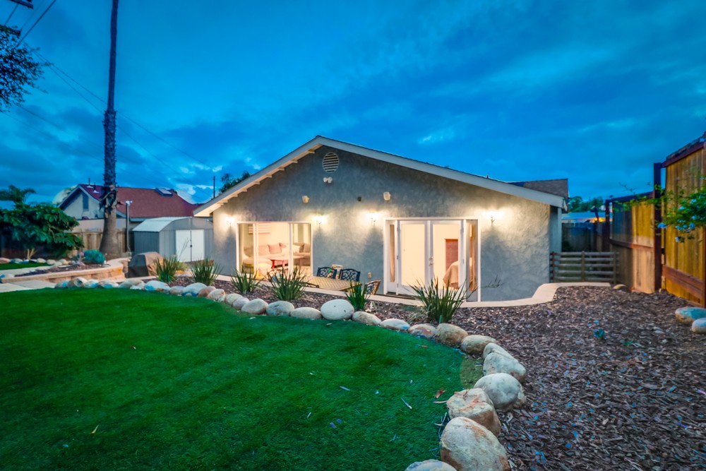 Virtual tour photo 11 of 95 for 4151 Clairemont Dr