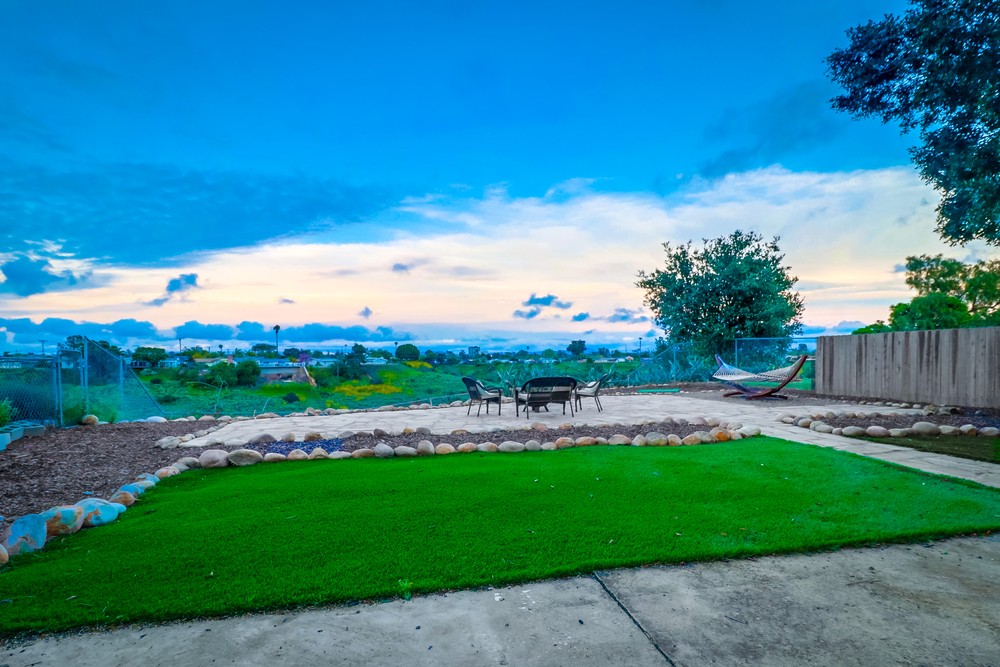 Virtual tour photo 20 of 95 for 4151 Clairemont Dr