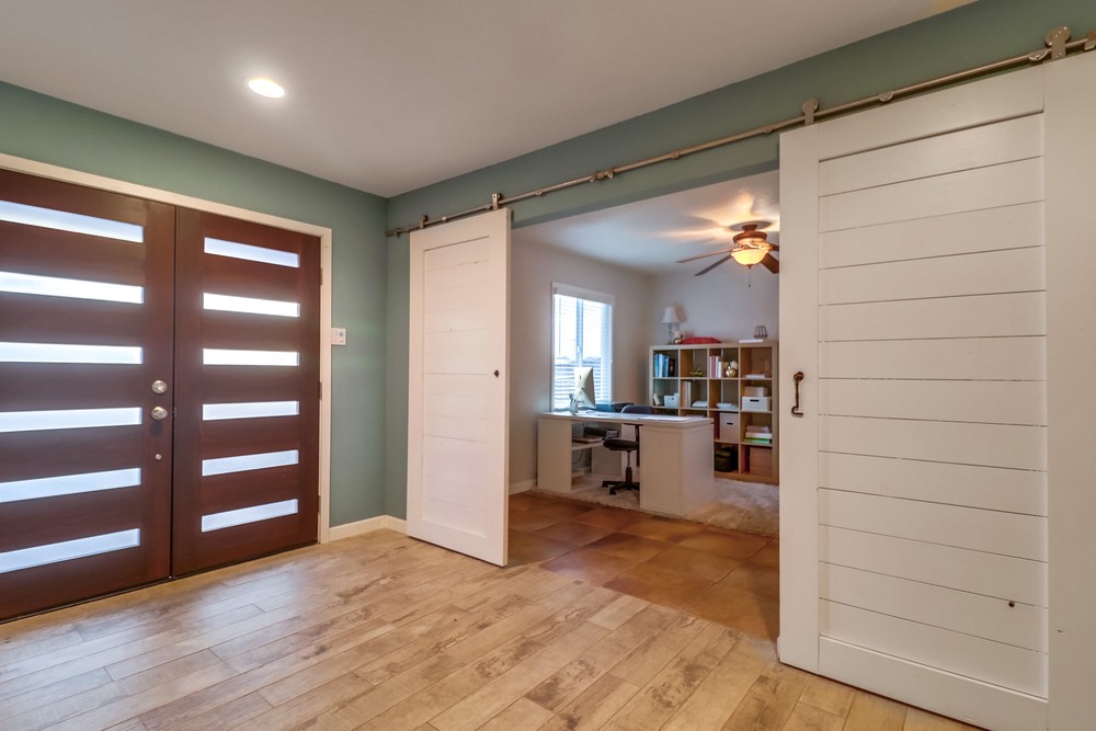 Virtual tour photo 28 of 95 for 4151 Clairemont Dr