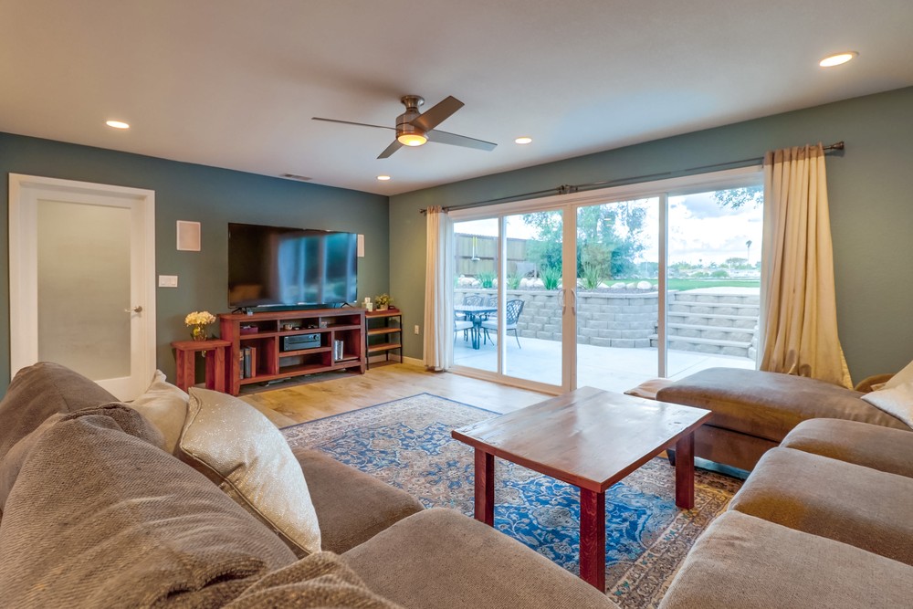 Virtual tour photo 33 of 95 for 4151 Clairemont Dr