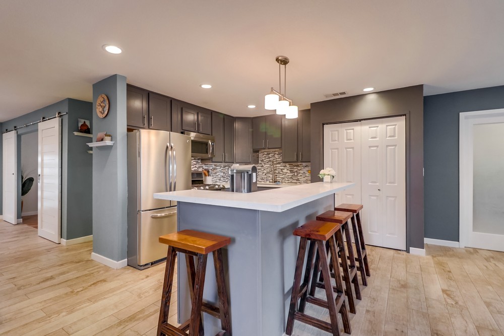 Virtual tour photo 40 of 95 for 4151 Clairemont Dr