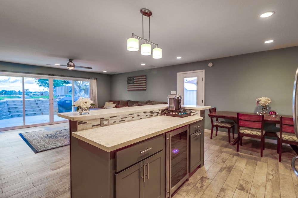 Virtual tour photo 46 of 95 for 4151 Clairemont Dr